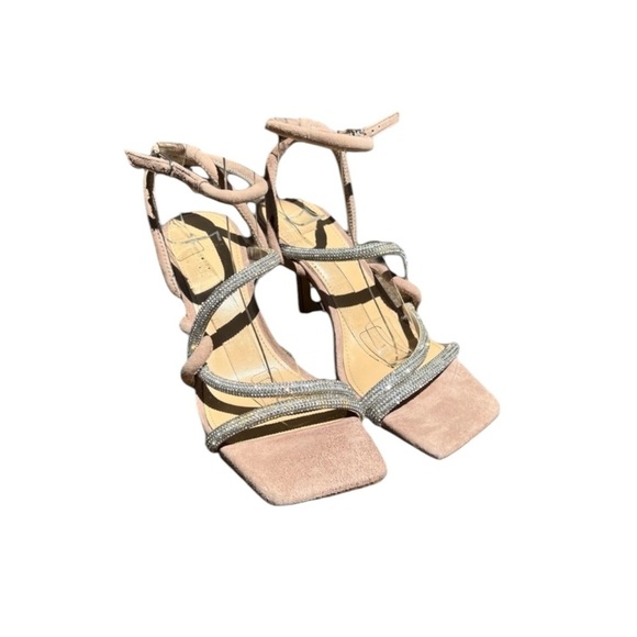 Elegant Beige and Silver Women's Sandals - Picture 5 of 11